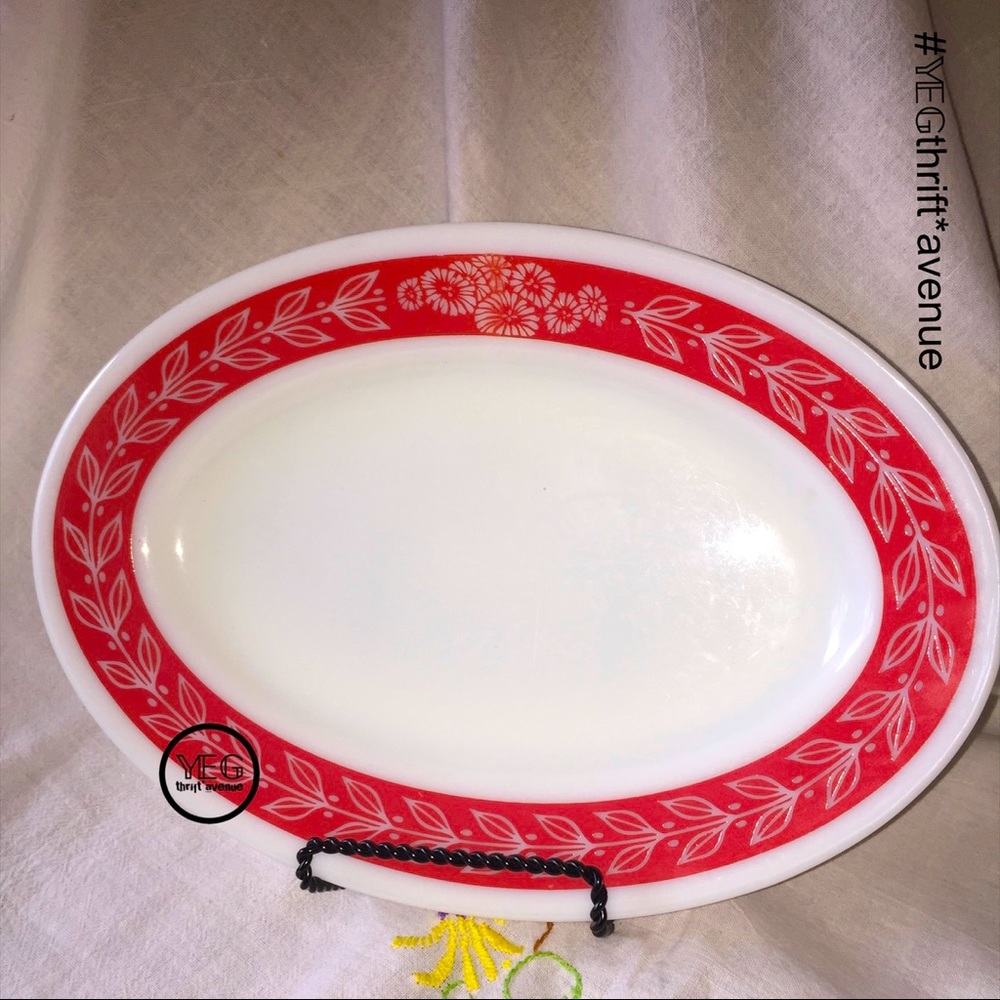 𝒱𝒾𝓃𝓉𝒶𝑔𝑒 Pyrex oval glass plate